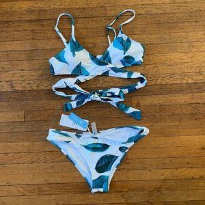 Cupshe Court and Spark Fresh Leaves Bikini Set Medium